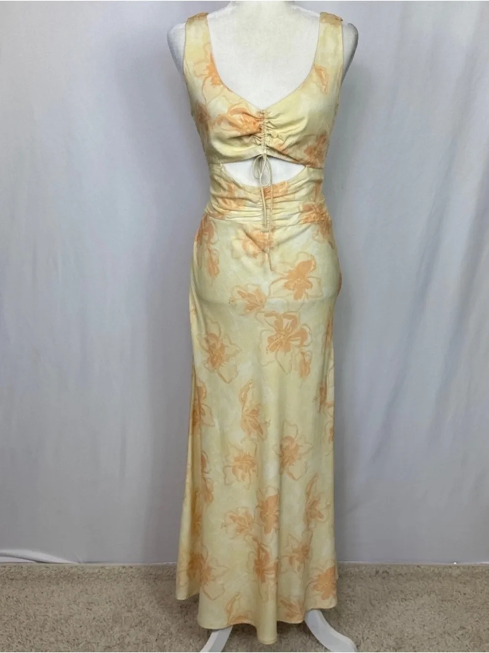 Petal & Pup Orin Maxi‎ Dress Size Medium Floral Yellow Cut Out - Picture 6 of 16